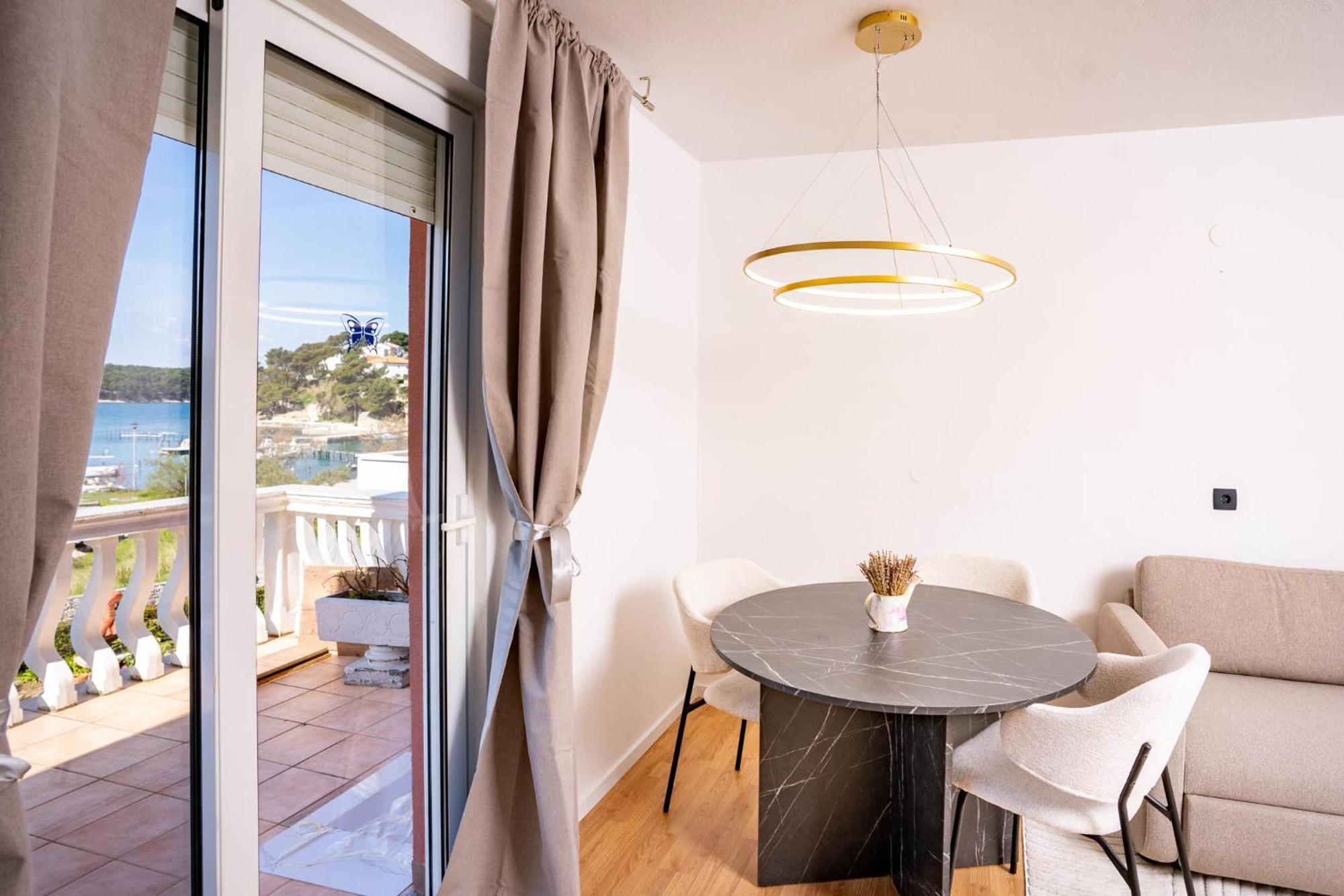 Guesthouse Mira Rab Town Kamer foto