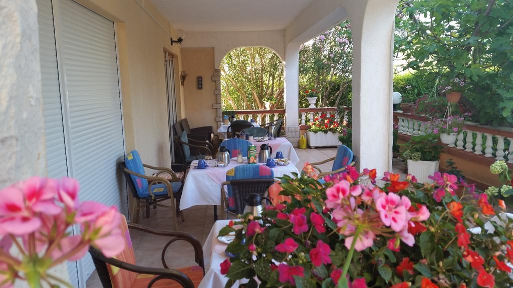 Guesthouse Mira Rab Town Buitenkant foto